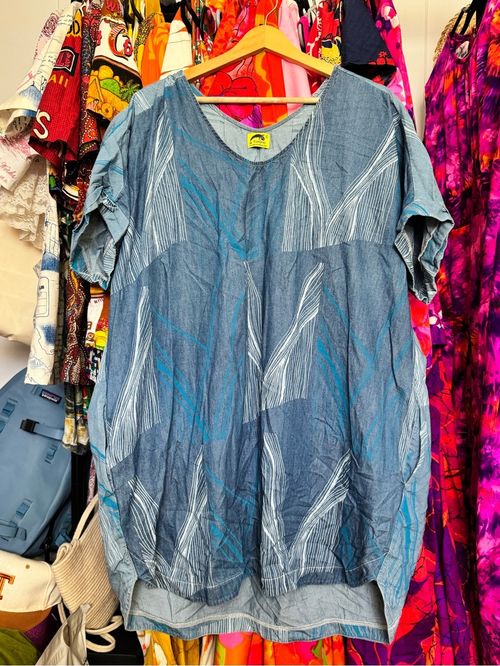 Casual Blue Patterned Short-Sleeve Women's Tunic Dress - Picture 1 of 3
